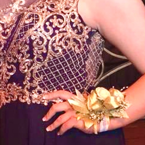 Plus size petite formal/Prom dress. - Picture 4 of 4